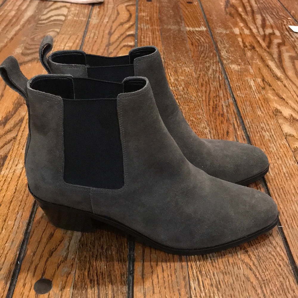 Via Spiga booties